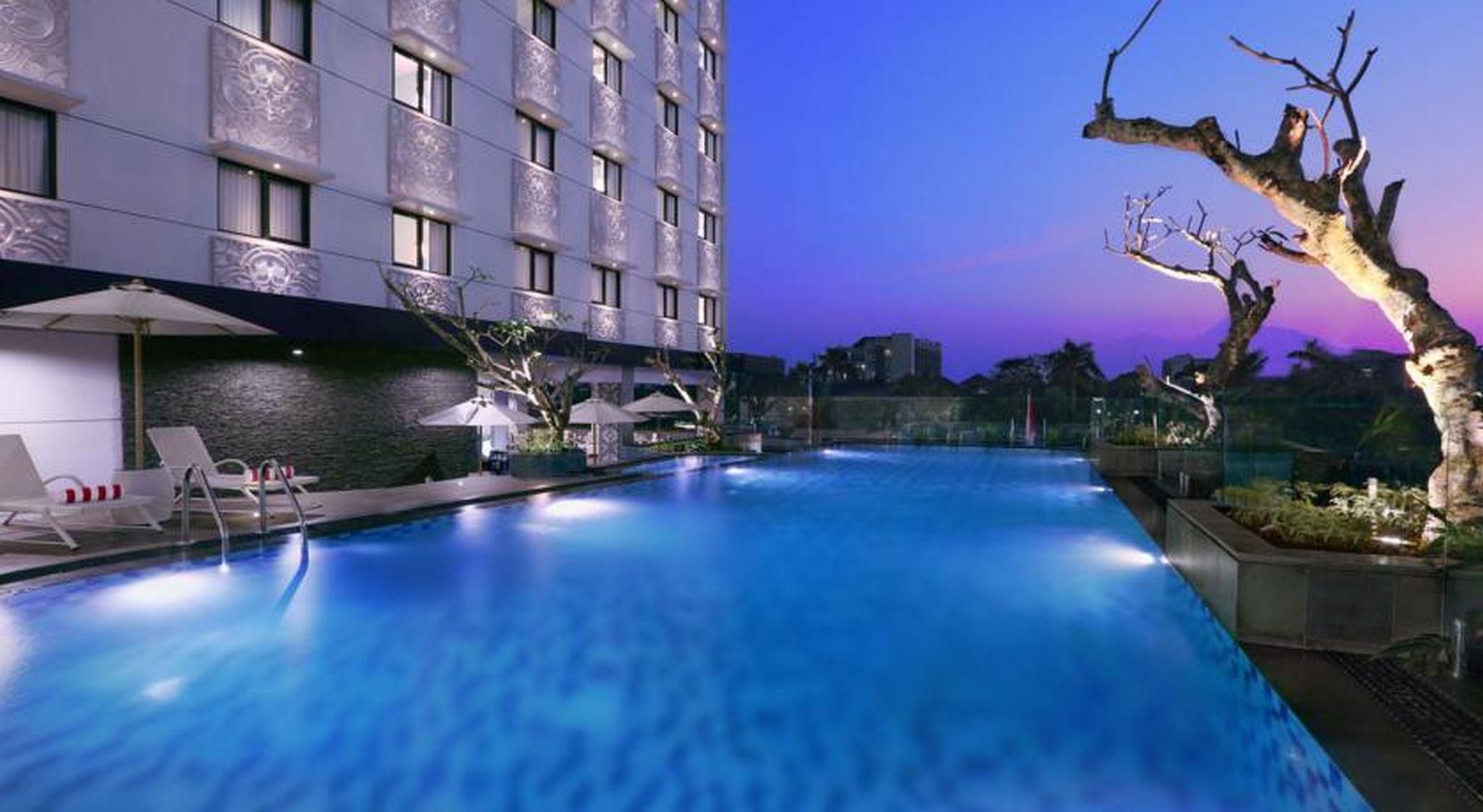 Hotel Neo Malioboro By Aston Jogjacarta Exterior foto