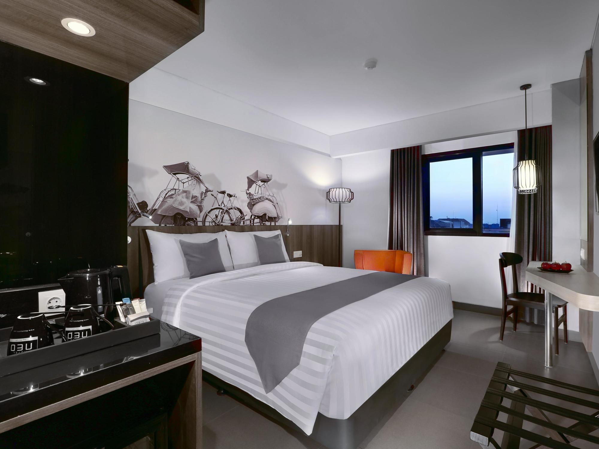 Hotel Neo Malioboro By Aston Jogjacarta Exterior foto