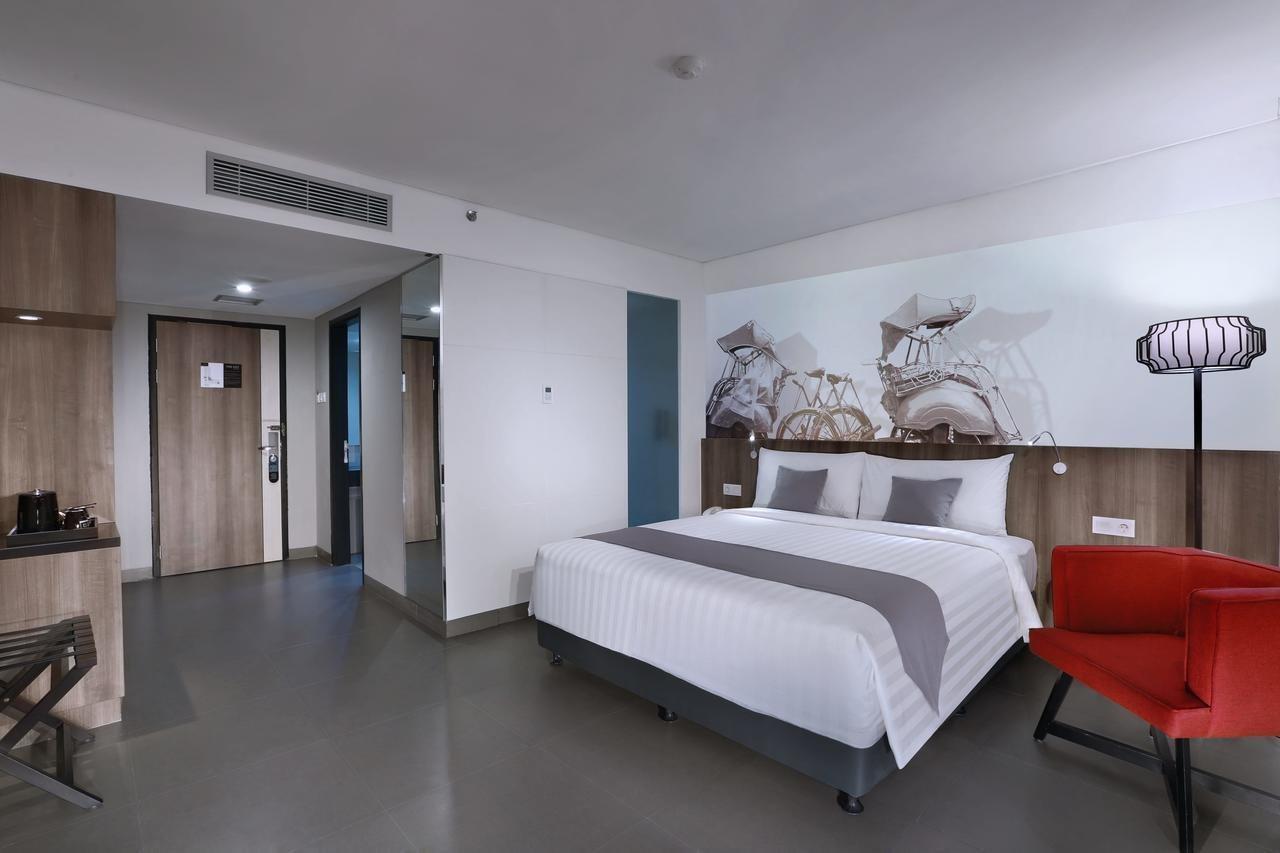 Hotel Neo Malioboro By Aston Jogjacarta Exterior foto